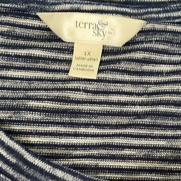 Terra & Sky 1X Top Striped Ruffle Elbow Sleeves - Picture 2 of 5